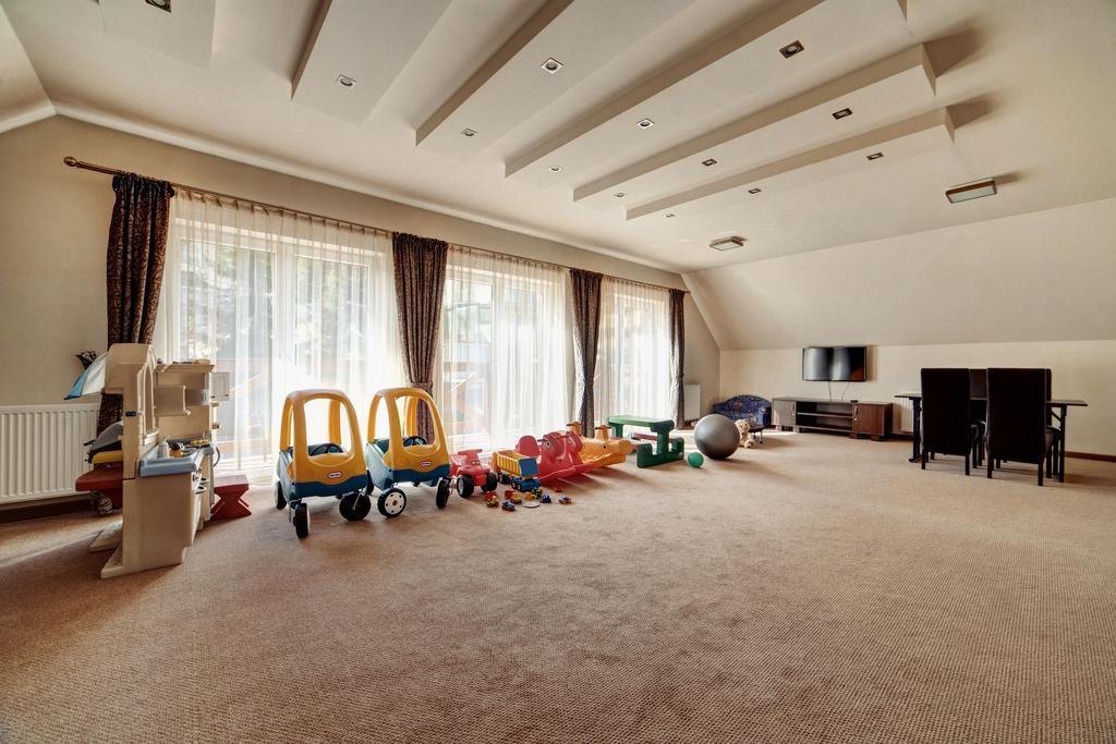 Hotel Orlik クリニツァ・ズドルイ エクステリア 写真